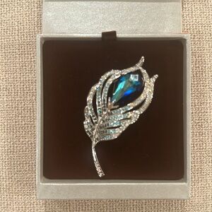 Brand new brooch pin
